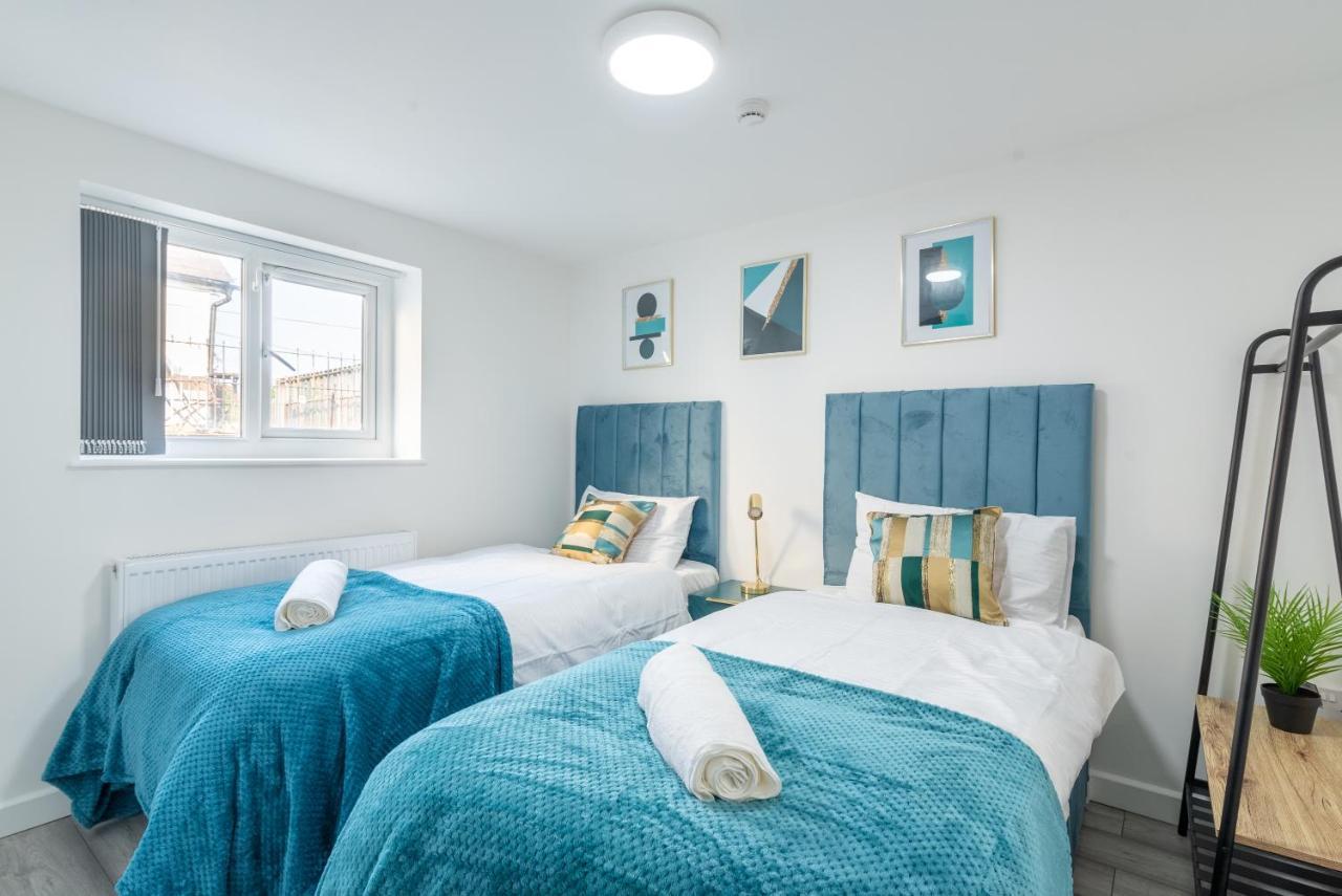 Exquisite Cardiff Apartments- With Garden Lounge & Games Room Esterno foto