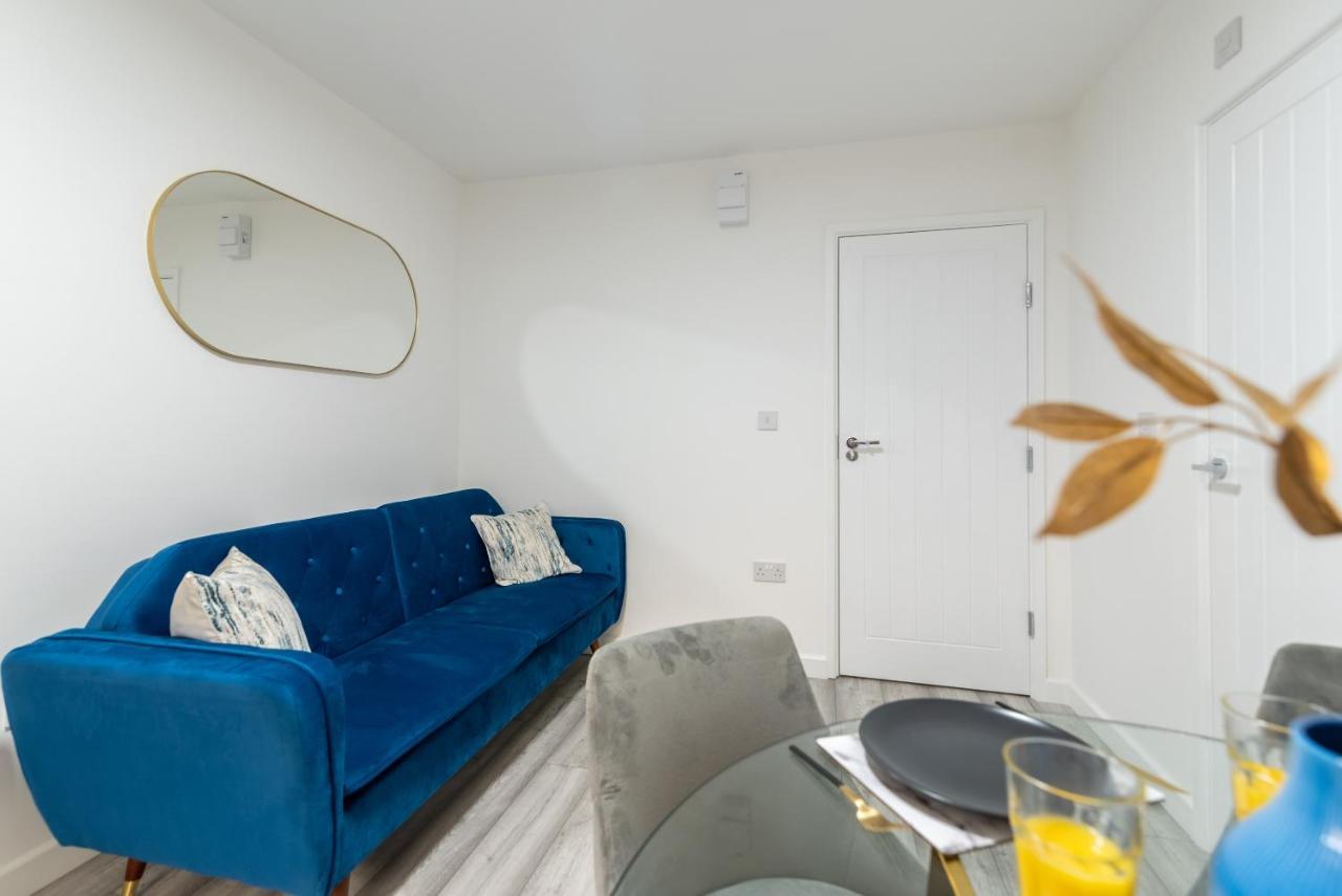 Exquisite Cardiff Apartments- With Garden Lounge & Games Room Esterno foto