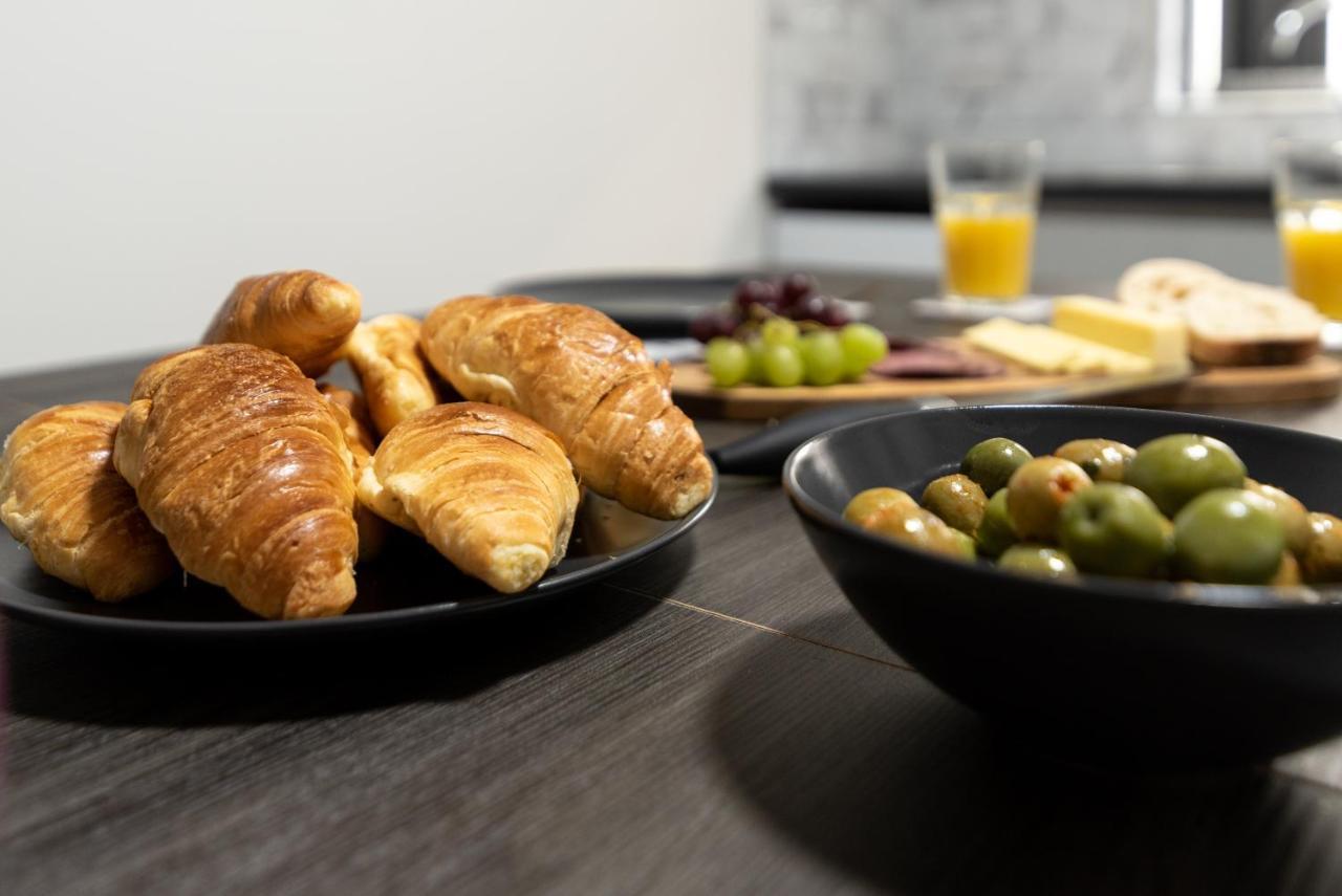 Exquisite Cardiff Apartments- With Garden Lounge & Games Room Esterno foto