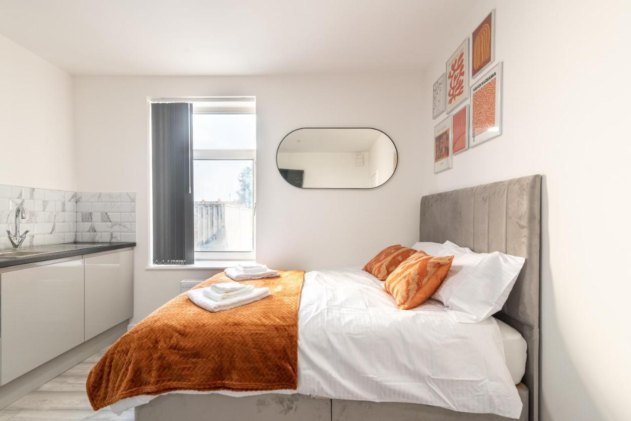 Exquisite Cardiff Apartments- With Garden Lounge & Games Room Esterno foto