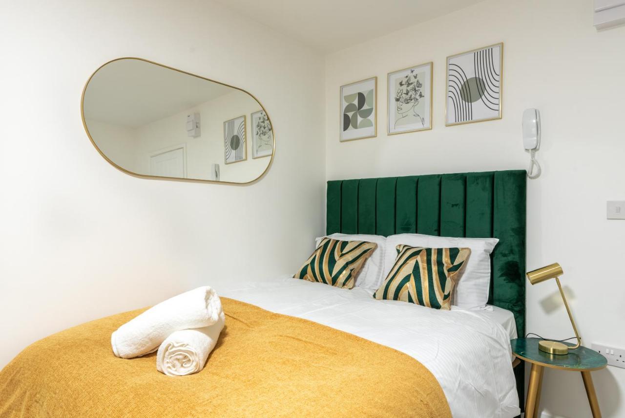 Exquisite Cardiff Apartments- With Garden Lounge & Games Room Esterno foto