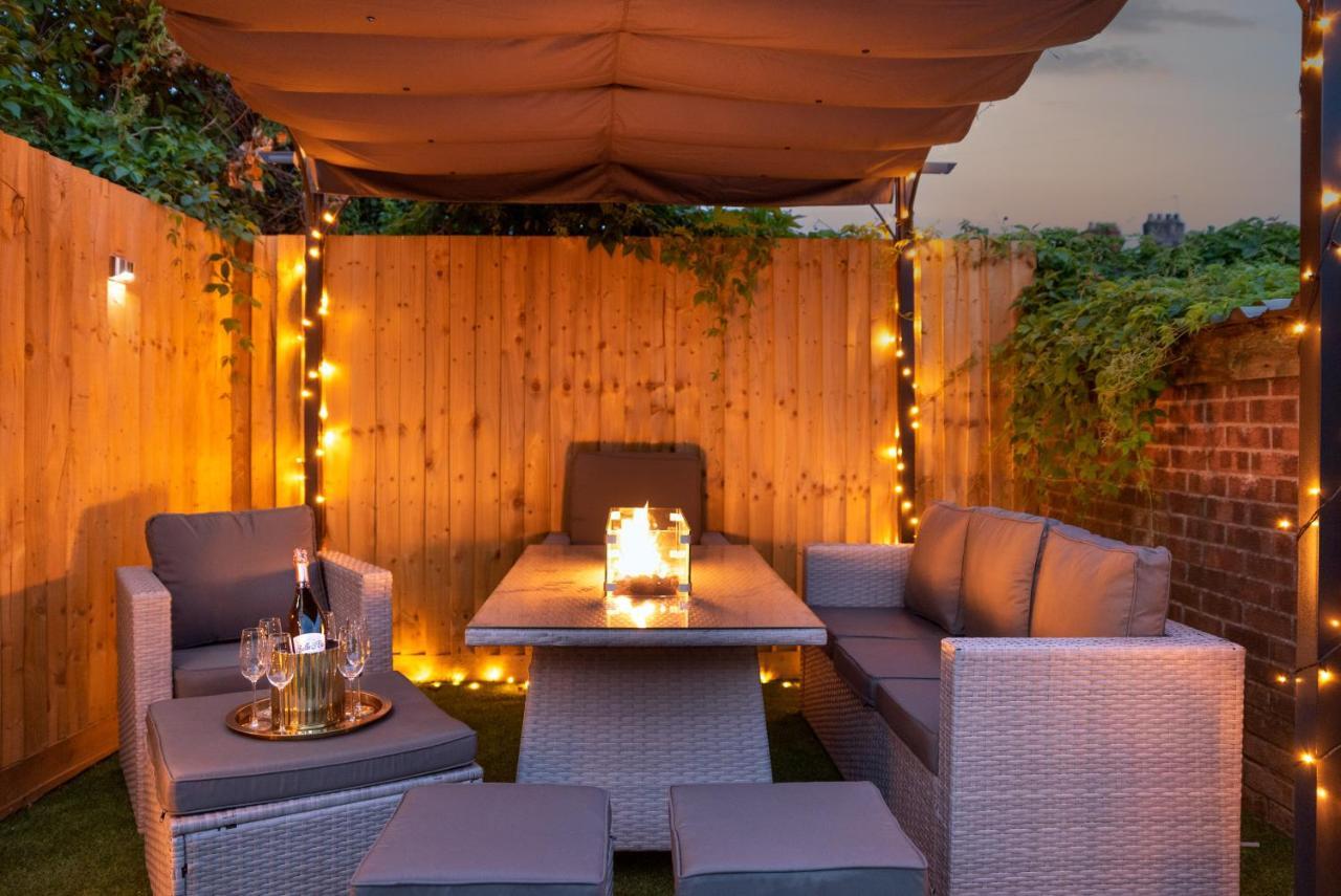 Exquisite Cardiff Apartments- With Garden Lounge & Games Room Esterno foto